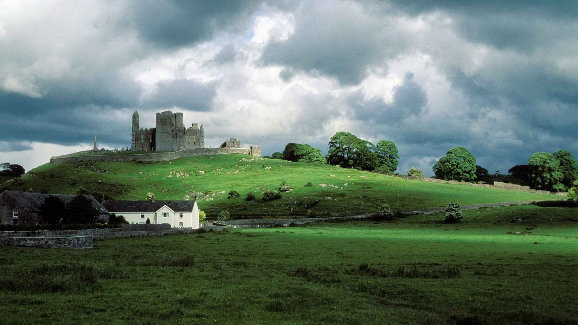 Ireland, Rock of Cashel - desktop wallpaper