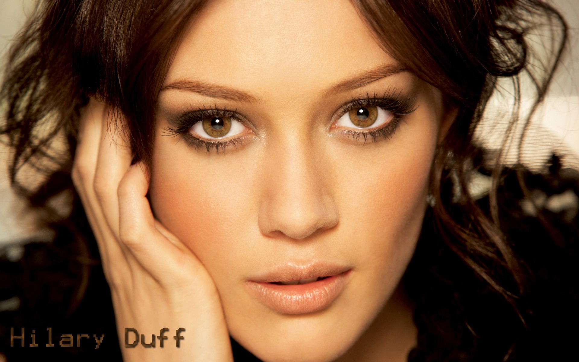 brunettes, women, eyes, lips, Hilary Duff, celebrity, brown eyes, faces - desktop wallpaper