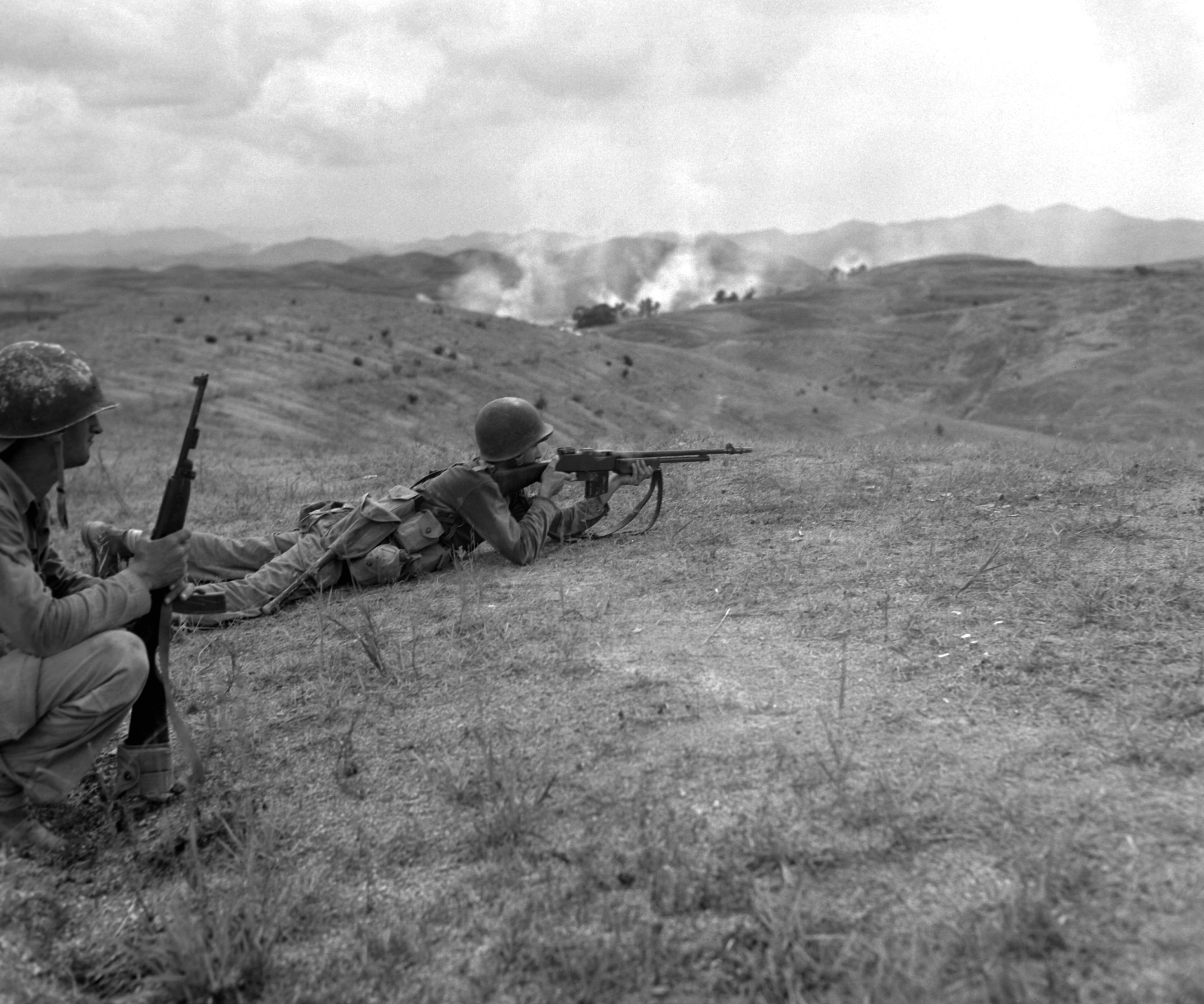 soldiers, war, monochrome, historic, M1A1 carbine, Browning Automatic Rifle - desktop wallpaper