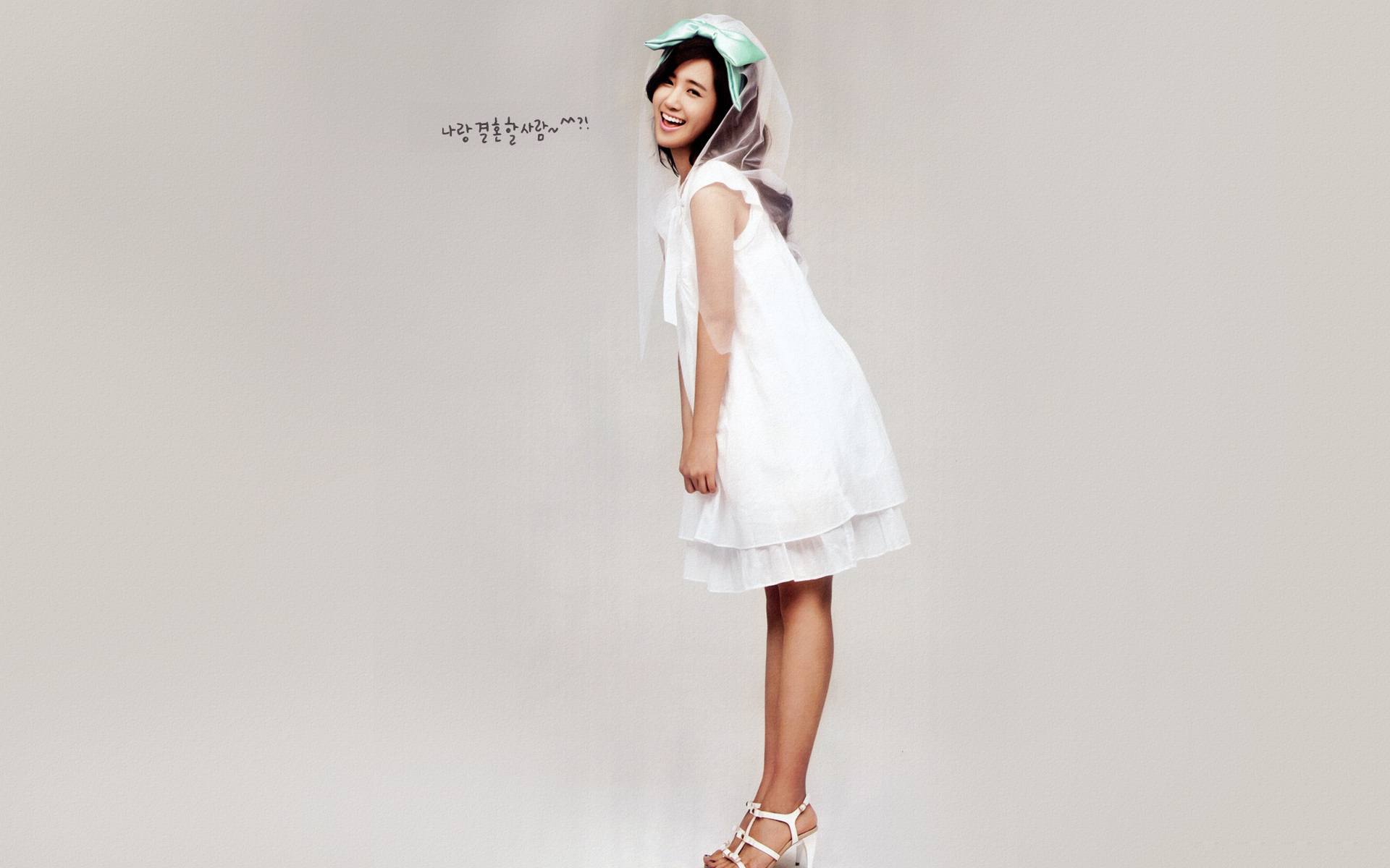 women, Girls Generation SNSD, celebrity, Kwon Yuri, K-Pop, simple background - desktop wallpaper