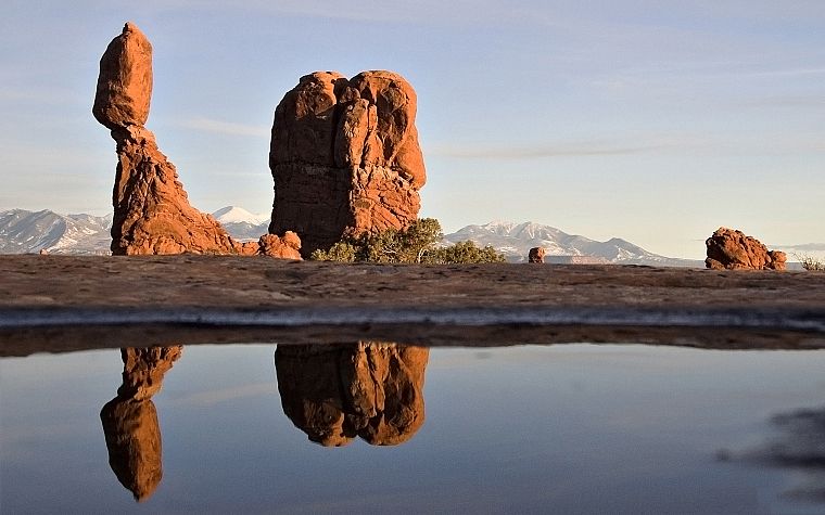 water, rocks, Arches National Park, sunlight, reflections - desktop wallpaper