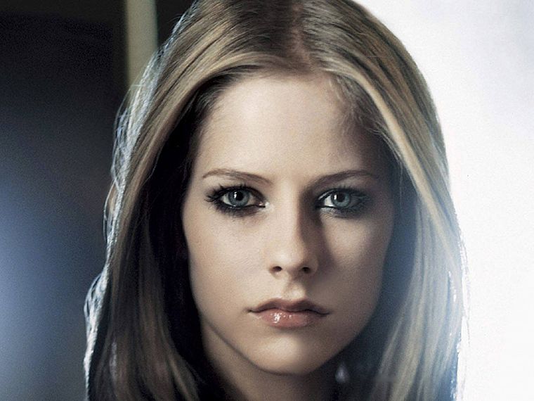 blondes, Avril Lavigne, singers - desktop wallpaper