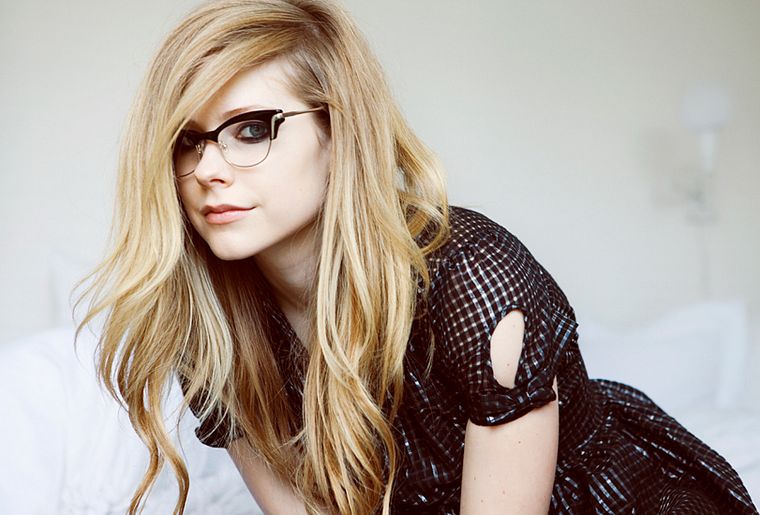women, Avril Lavigne, glasses, girls with glasses - desktop wallpaper