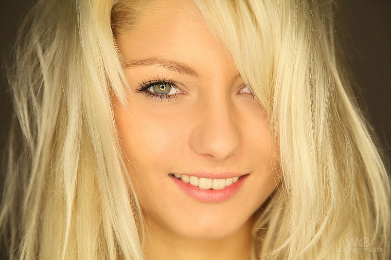 blondes, women, close-up, W4B magazine, faces - desktop wallpaper