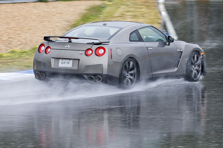 rain, cars, vehicles, track, Nissan GT-R R35 - desktop wallpaper