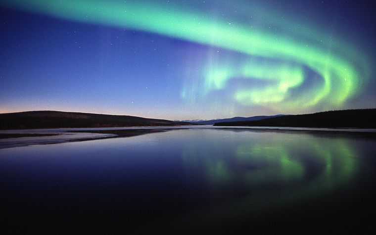aurora borealis - desktop wallpaper