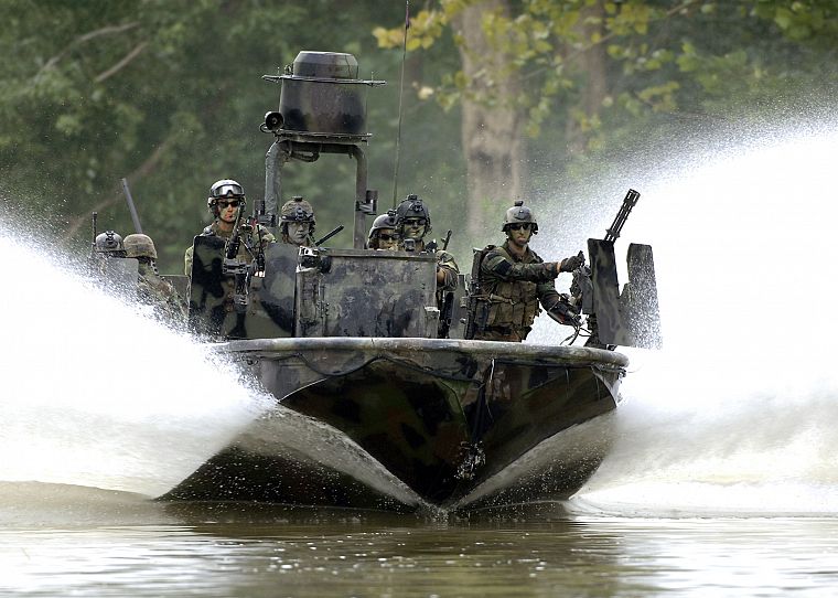 guns, army, military, boats, camouflage, rivers - desktop wallpaper
