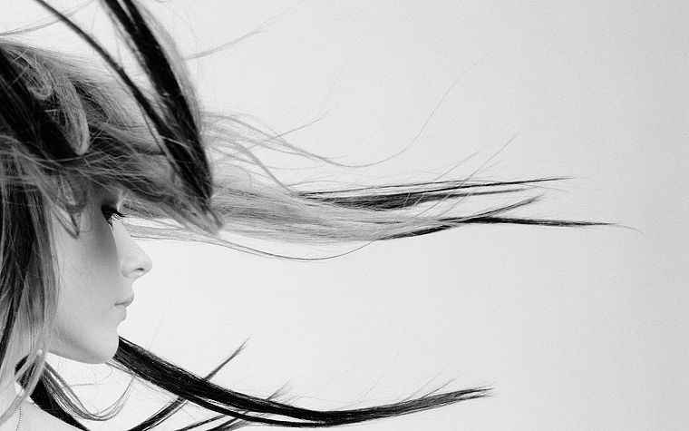 women, Avril Lavigne, grayscale, monochrome - desktop wallpaper