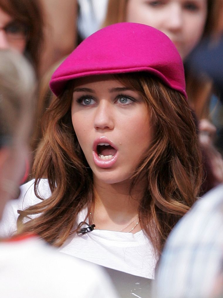 Miley Cyrus, celebrity - desktop wallpaper