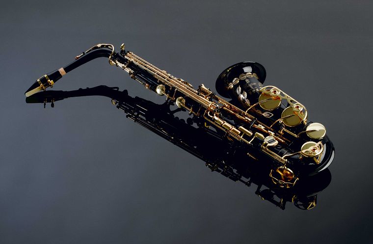 saxophones - desktop wallpaper