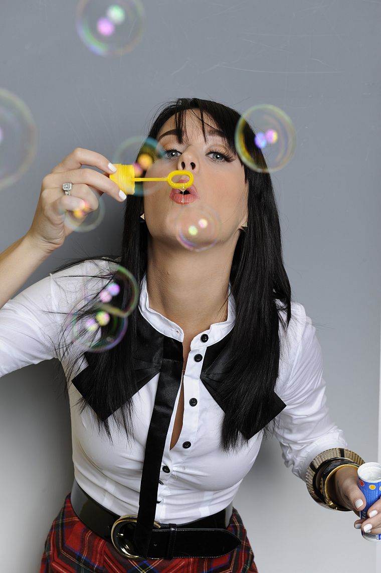 Katy Perry, bubbles, singers, portraits - desktop wallpaper