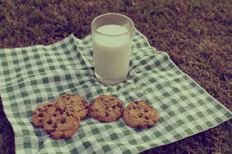 milk, cookies - desktop wallpaper