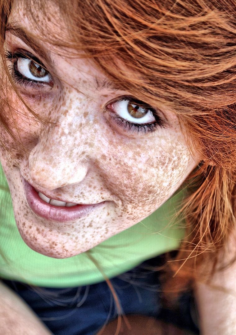 women, redheads, brown eyes, freckles, portraits - desktop wallpaper