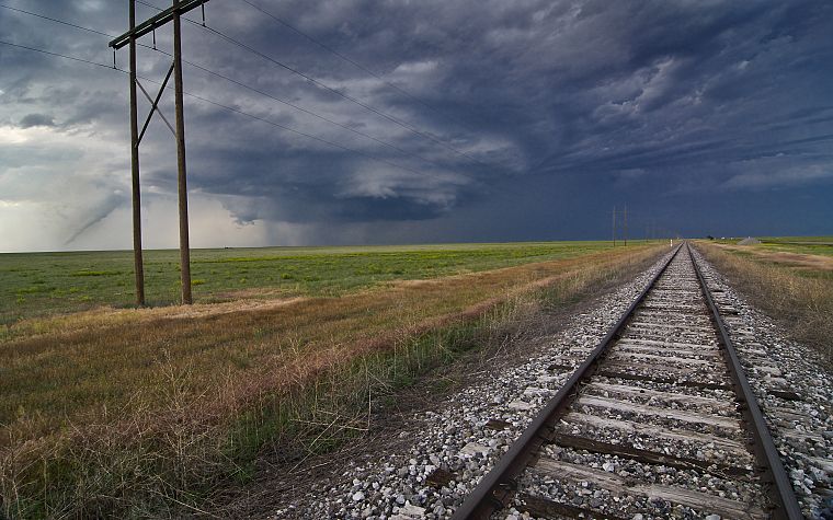 railroad tracks - desktop wallpaper