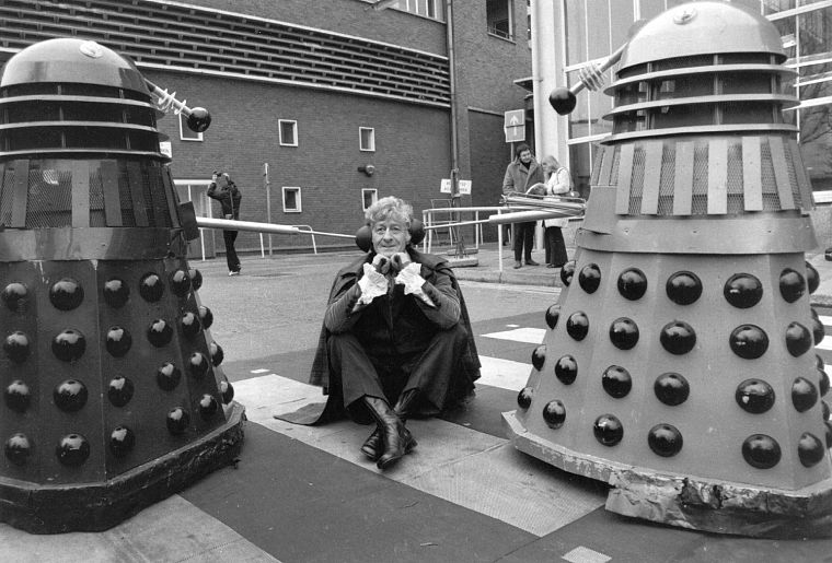 Dalek, grayscale, Doctor Who, Jon Pertwee, Third Doctor - desktop wallpaper