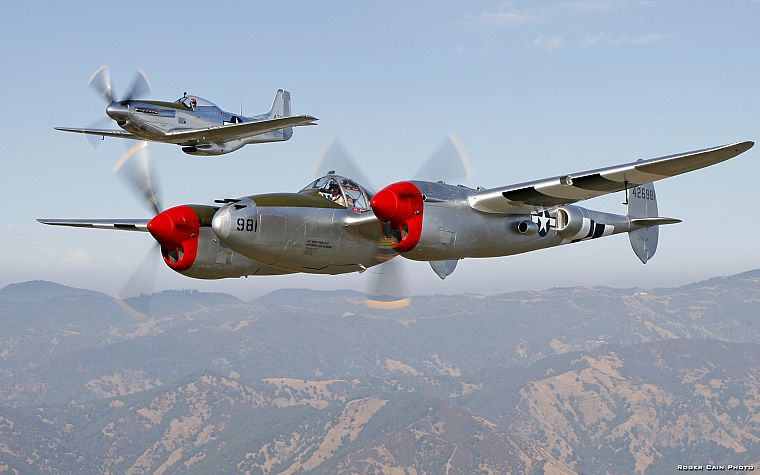 aircraft, airplanes, World War II, P-38 Lightning, P-51 Mustang - desktop wallpaper