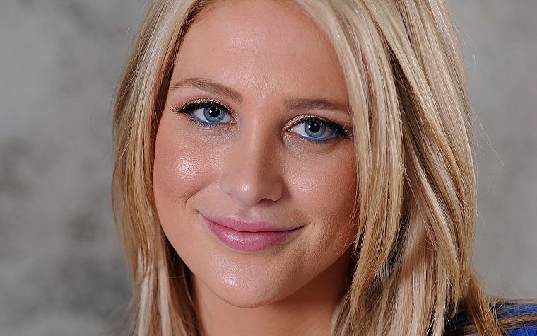 blondes, women, blue eyes, smiling, faces - desktop wallpaper