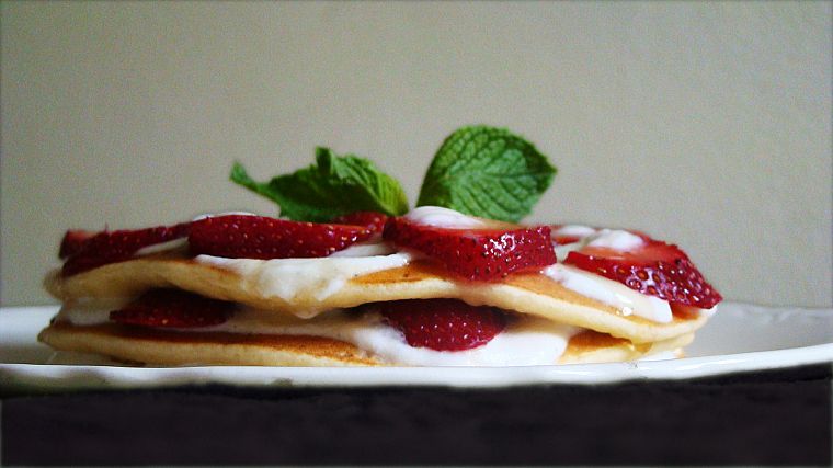 food, pancakes, strawberries, slices - desktop wallpaper