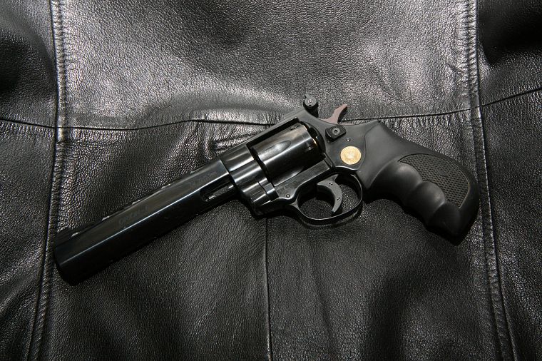 guns, revolvers, weapons - desktop wallpaper