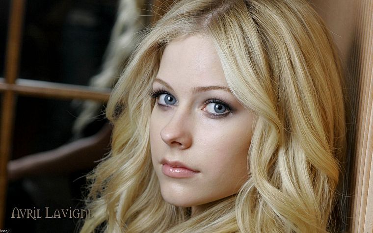 blondes, women, Avril Lavigne, blue eyes - desktop wallpaper
