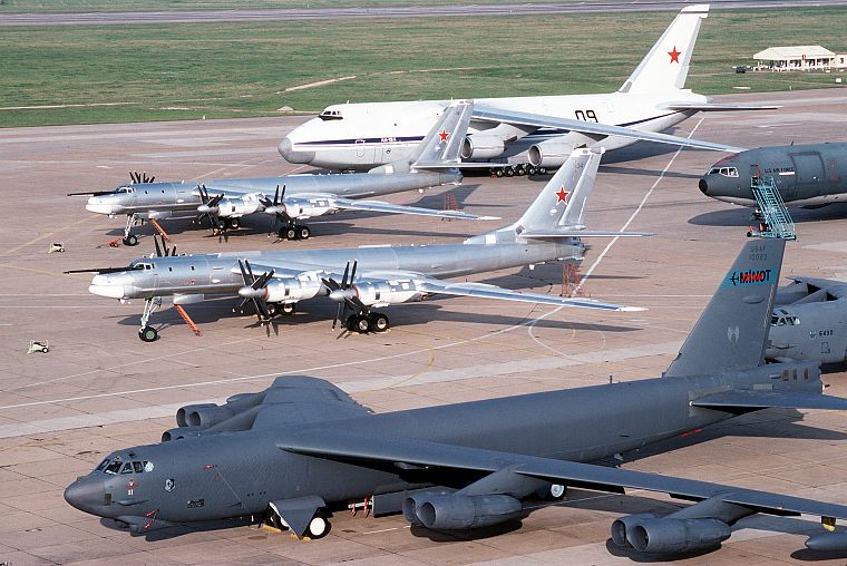 aircraft, B-52 Stratofortress, Tu-95 Bear, KC-10 Extender, An-124 Condor, An-124 - desktop wallpaper