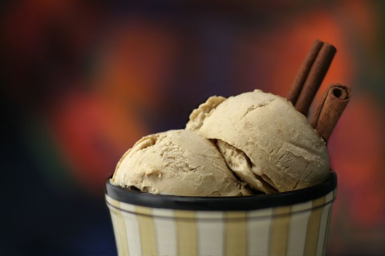 ice cream, cinnamon - desktop wallpaper