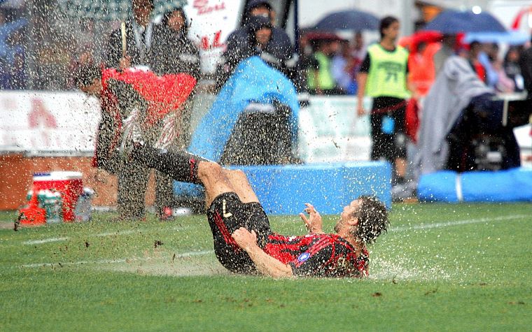 water, soccer, AC Milan, Andriy Shevchenko - desktop wallpaper