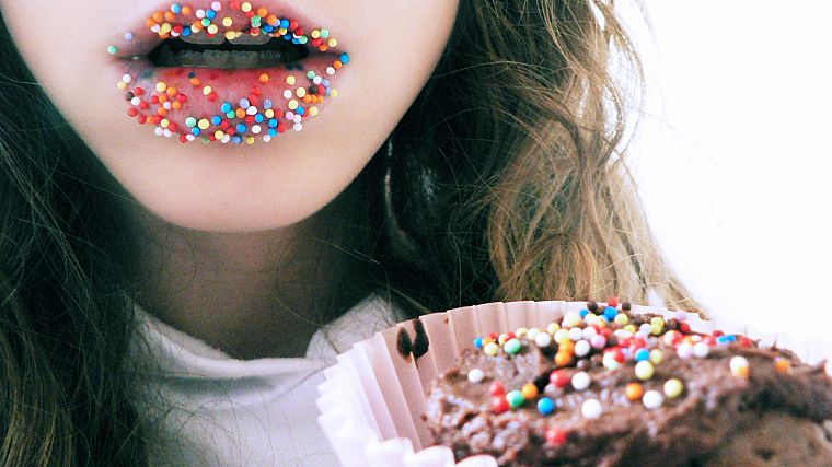 brunettes, women, lips, cupcakes, teeth, sprinkles, icing - desktop wallpaper