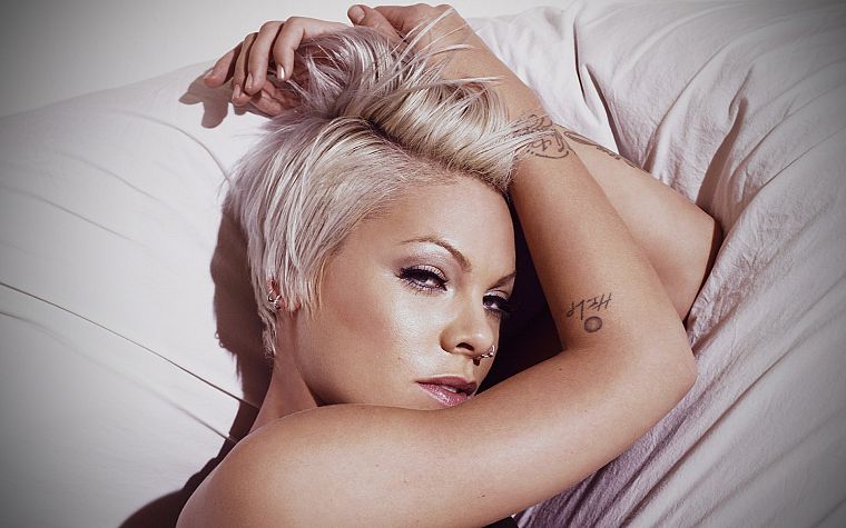 tattoos, women, close-up, celebrity, short hair, singers, lying down, faces, Pink (singer) - desktop wallpaper
