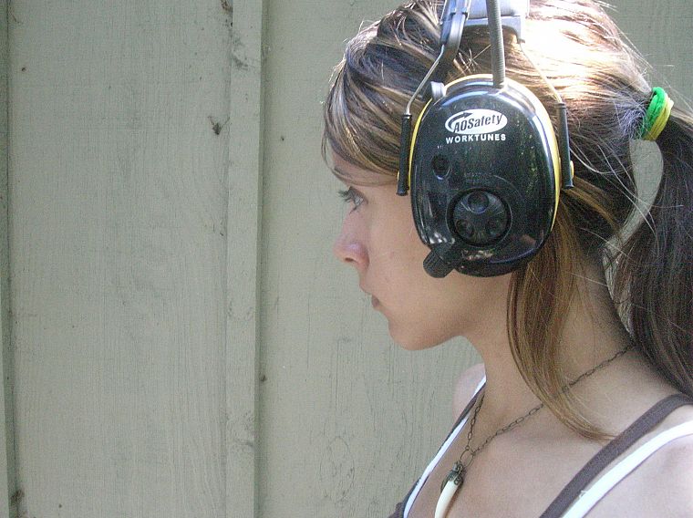 headphones, women - desktop wallpaper