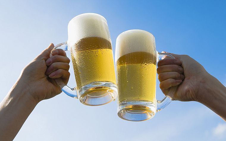 beers, cheers - desktop wallpaper