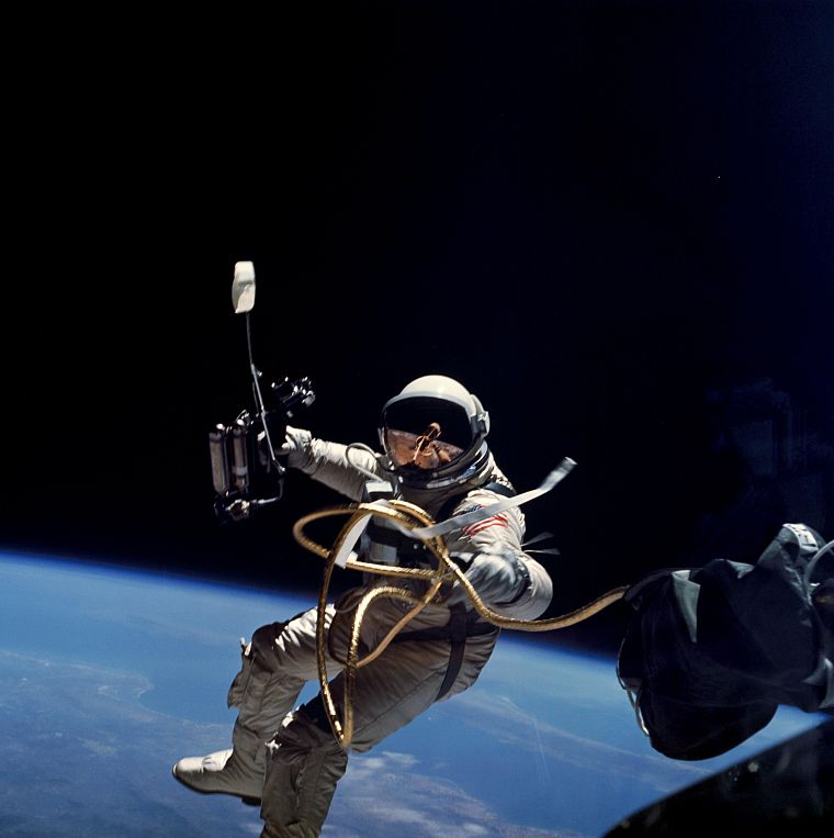 outer space, astronauts - desktop wallpaper
