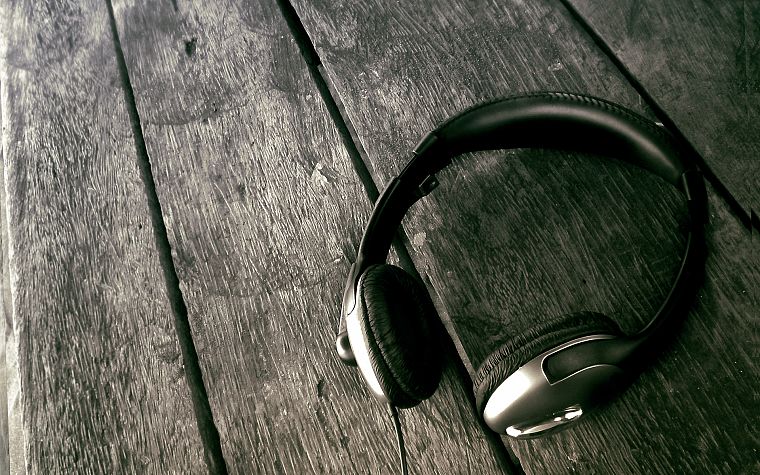 headphones, music, wood - desktop wallpaper