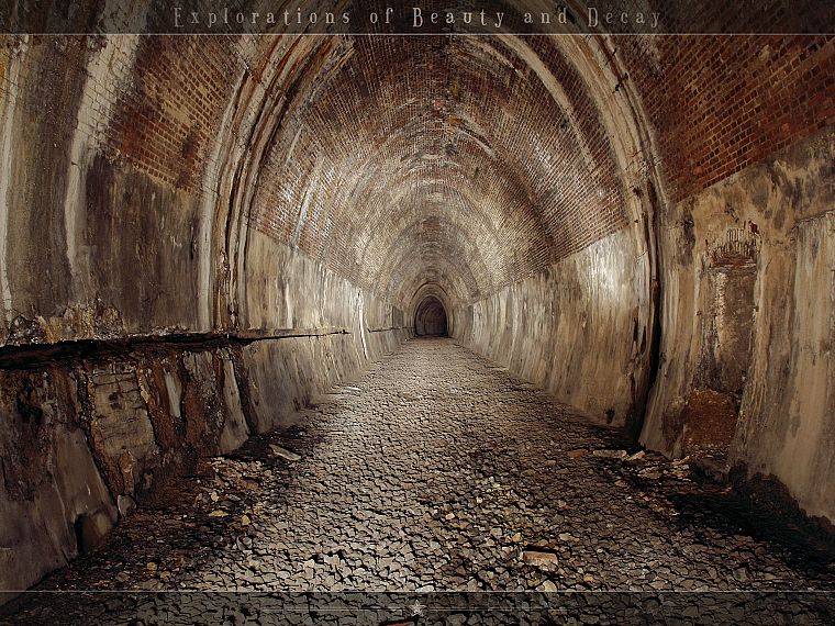 tunnels - desktop wallpaper