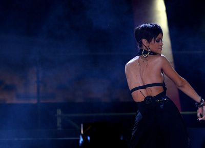 Rihanna, celebrity, singers - random desktop wallpaper