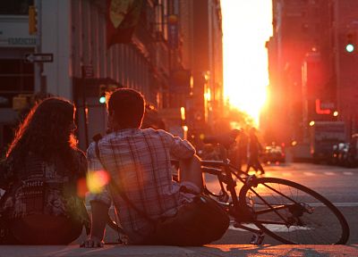women, sunset, love, streets, bicycles, couple, traffic lights, guy, citylife - related desktop wallpaper