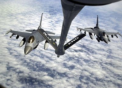 aircraft, military, vehicles, F-16 Fighting Falcon, fueling - random desktop wallpaper