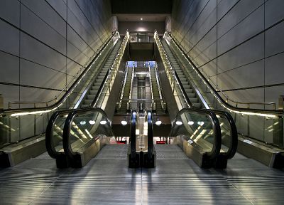 escalators - random desktop wallpaper