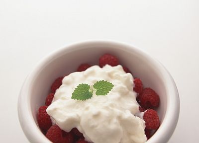desserts, raspberries, whipped cream - related desktop wallpaper