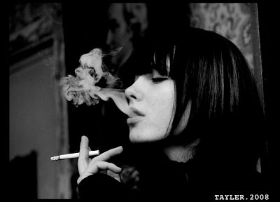 brunettes, women, smoking, cigarettes - desktop wallpaper