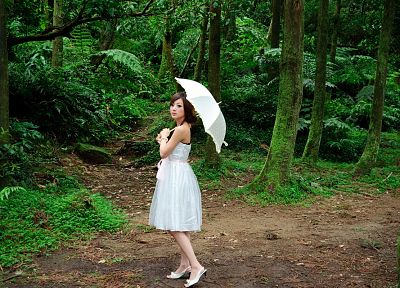 women, trees, umbrellas, Mikako Zhang Kaijie - random desktop wallpaper