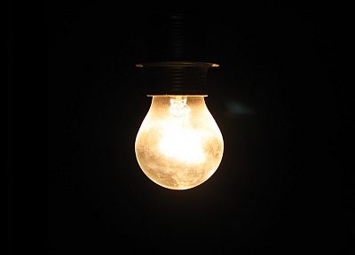 light bulbs, black background - related desktop wallpaper