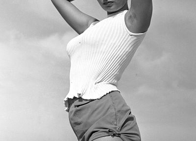 Sophia Loren - random desktop wallpaper