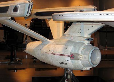 Star Trek, USS Enterprise - related desktop wallpaper