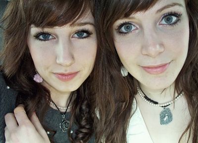 brunettes, women, sisters, pierced nose - random desktop wallpaper