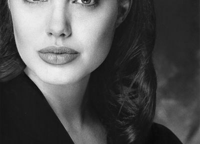Angelina Jolie, grayscale, monochrome - desktop wallpaper