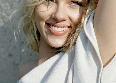 blondes, women, Scarlett Johansson, actress, smiling - random desktop wallpaper