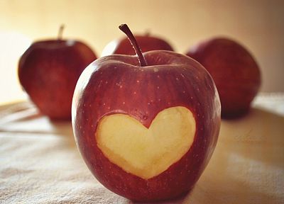 hearts, depth of field, apples - desktop wallpaper
