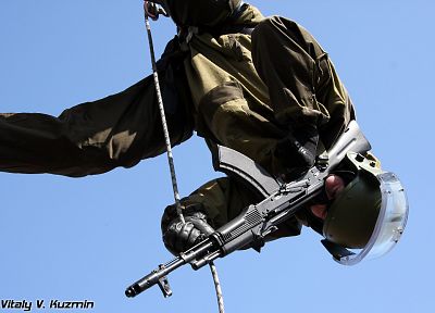 soldiers, special forces, upside down, firearms - desktop wallpaper