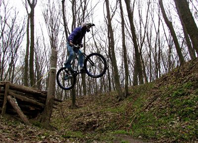 nature, forests, bicycles, drop, sports, Ukraine, extreme sports, freeride, mountain bikes - related desktop wallpaper